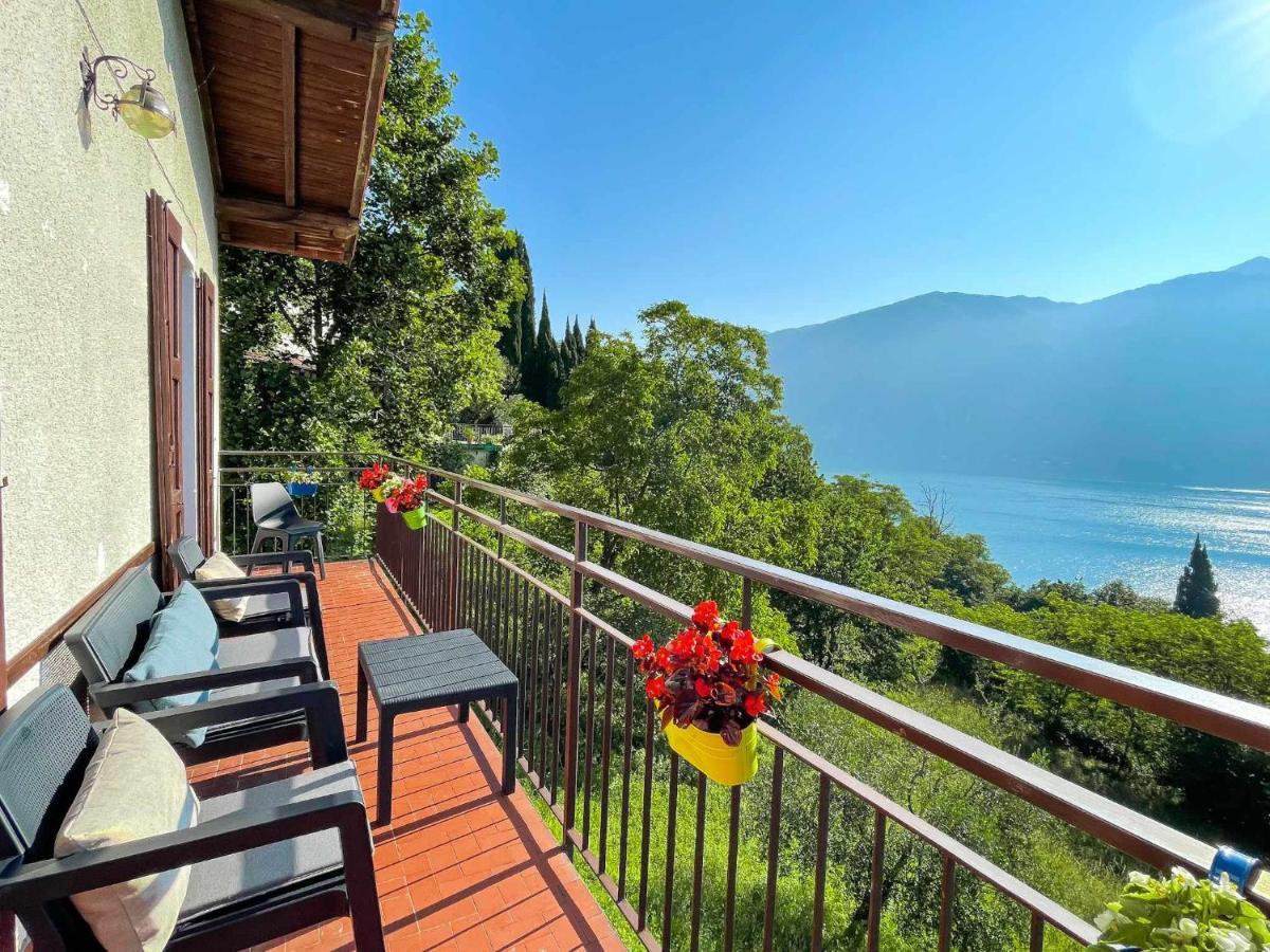 Appartamento Tivano Balcone Con Vista Lago Bellagio Luaran gambar