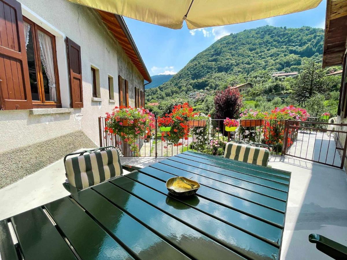 Appartamento Tivano Balcone Con Vista Lago Bellagio Luaran gambar