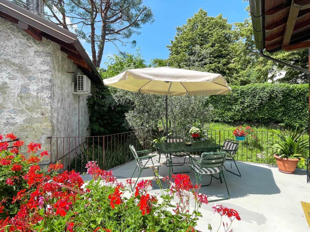 Appartamento Tivano Balcone Con Vista Lago Bellagio Luaran gambar