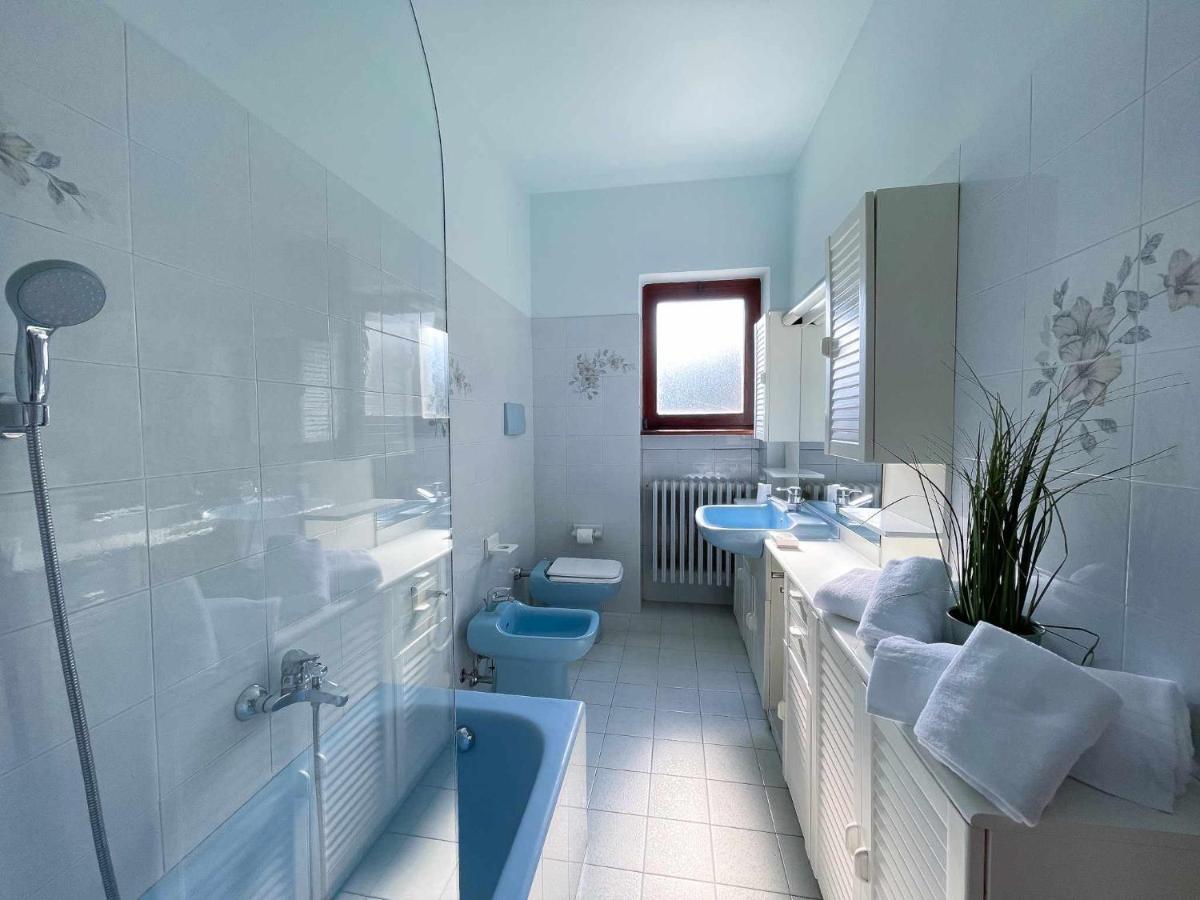 Appartamento Tivano Balcone Con Vista Lago Bellagio Luaran gambar