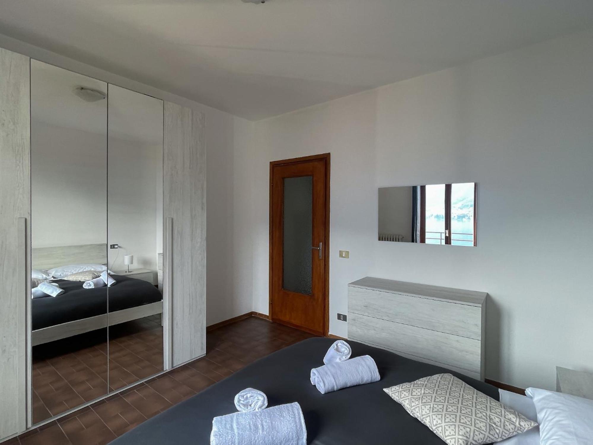 Appartamento Tivano Balcone Con Vista Lago Bellagio Luaran gambar